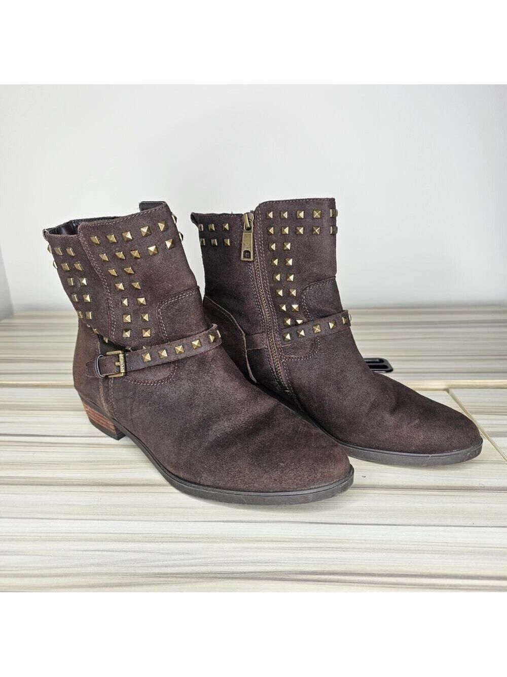 Lauren Ralph Lauren Brown Shaelynn Studded Suede Ankle Boots Size 8 - Picture 11 of 11